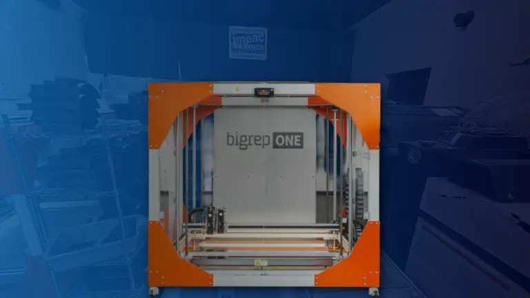 BigRep ONE.5 3D printer on blue background at Impac Additive 3D